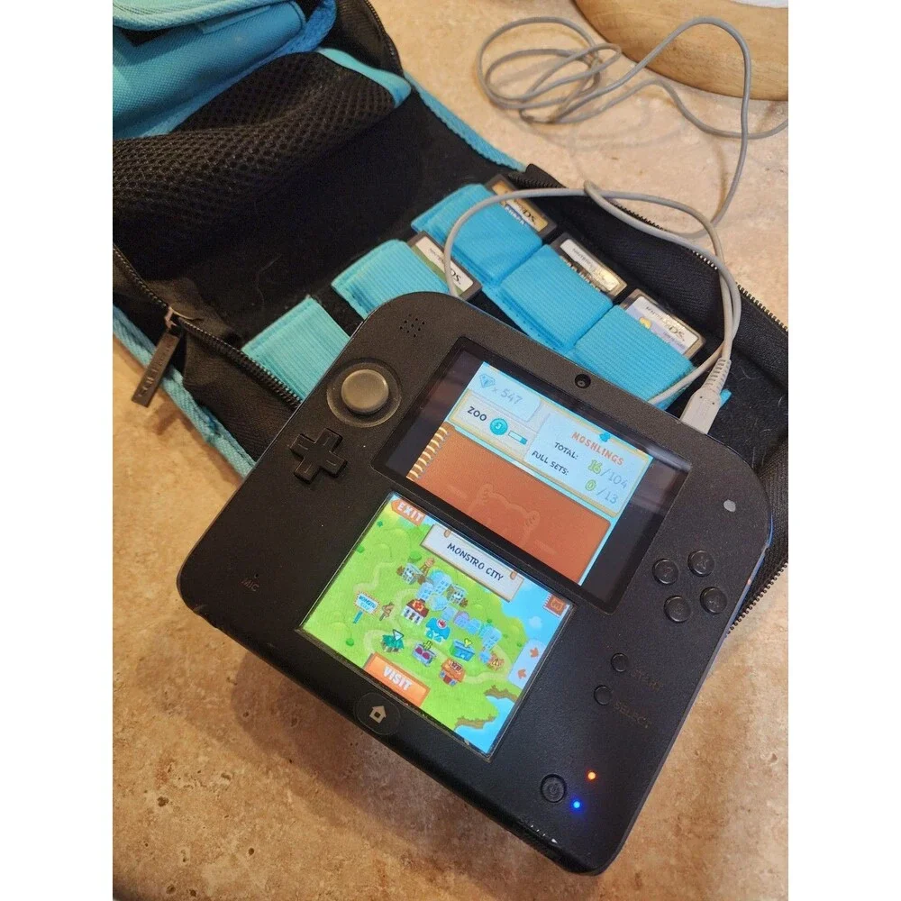 Nintendo 2DS Black/Blue Console Bundle W/ Case Charger & (5) Games *Tested